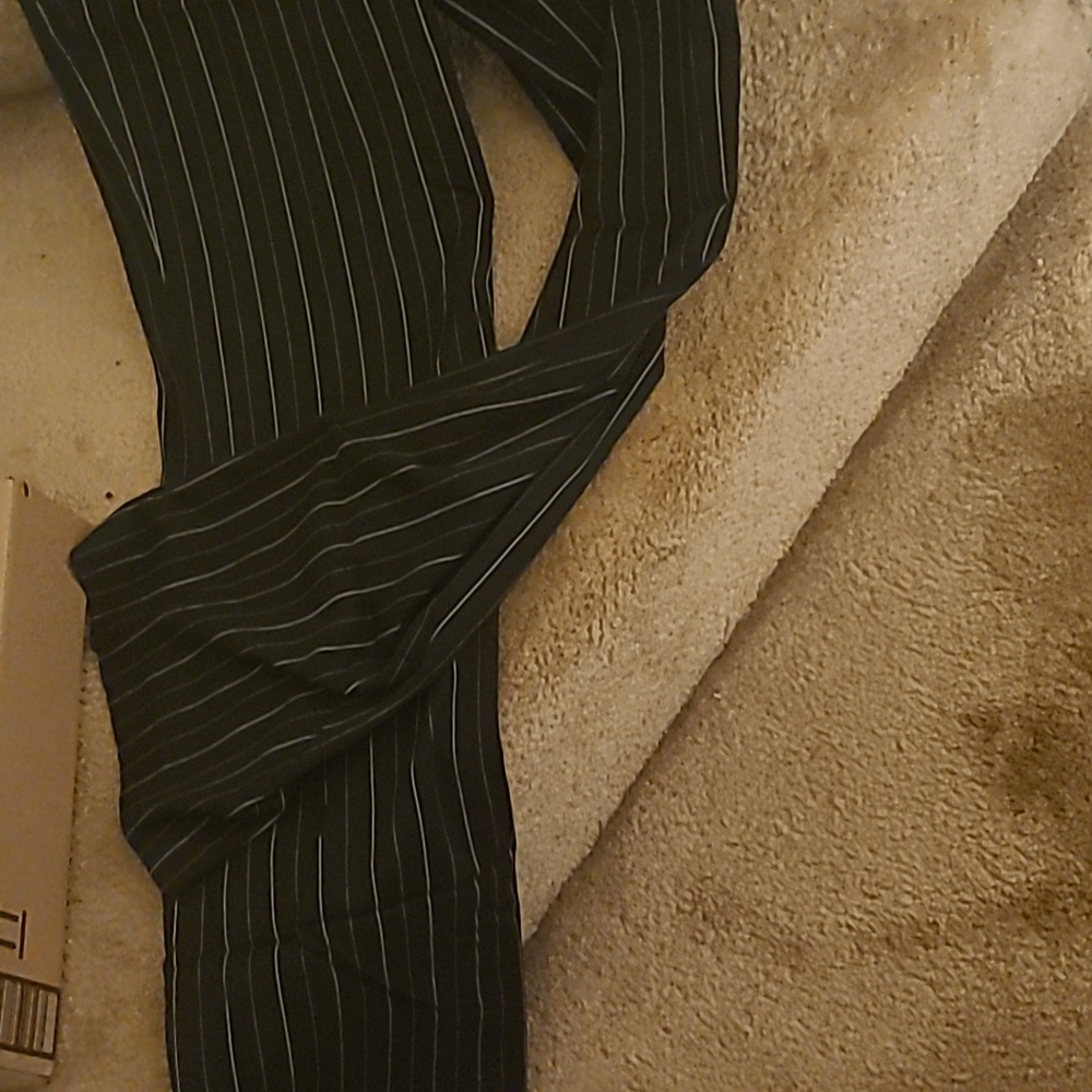 Dress pants - Picture 2 of 2